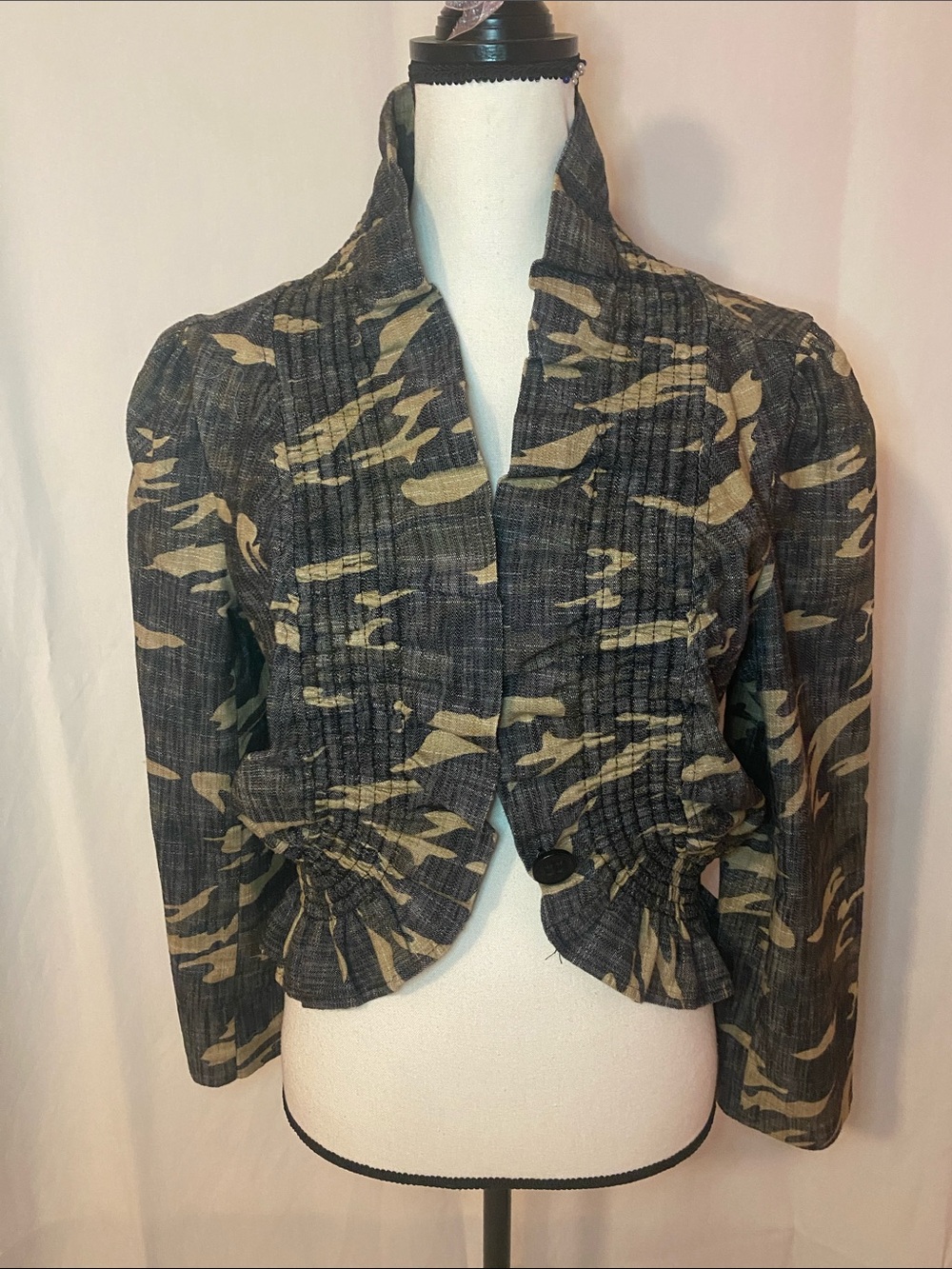 Bamboo Traders Camouflage Pintuck Tailored Blazer